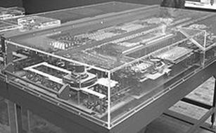 http://upload.wikimedia.org/wikipedia/commons/thumb/6/6f/Zuse_Z1.jpg/240px-Zuse_Z1.jpg